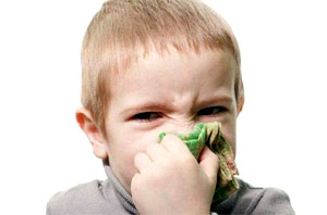 Как научить малыша высмаркиваться