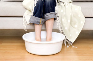 Парить ноги при простуде