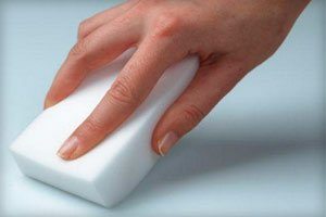 Меламиновая губка - польза и вред популярного чистящего изделия Меламиновая губка - польза и вред популярного чистящего изделия