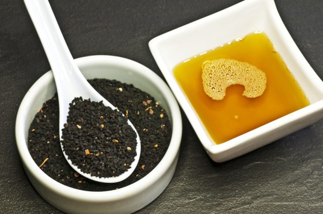 black cumin seeds and black cumin oil