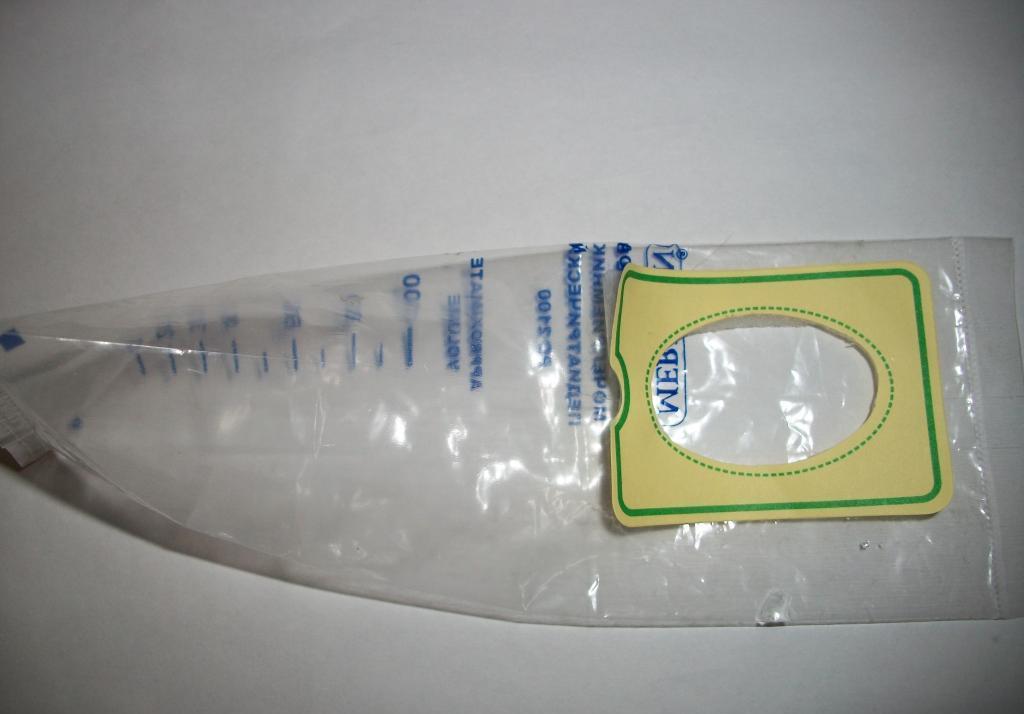 Собрать анализ мочи у новорожденного поможет специальный мочеприемник.