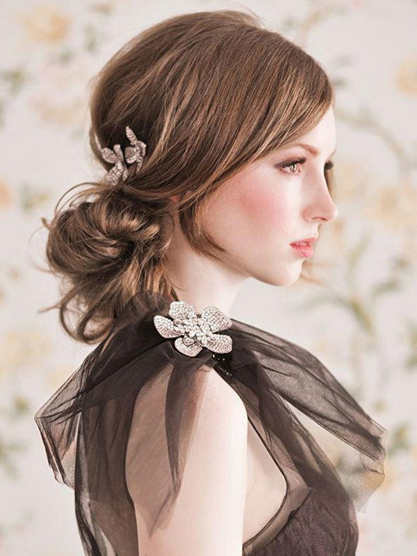 Прическа пучок на Новый год