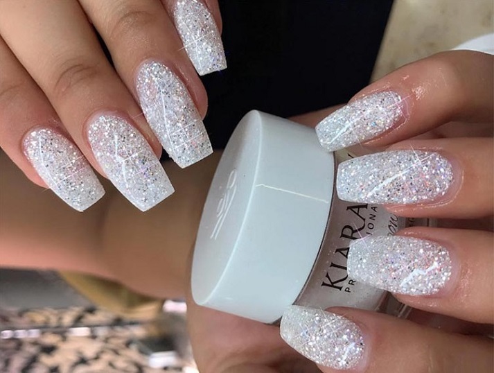 Новогодний маникюр нежный: идеи