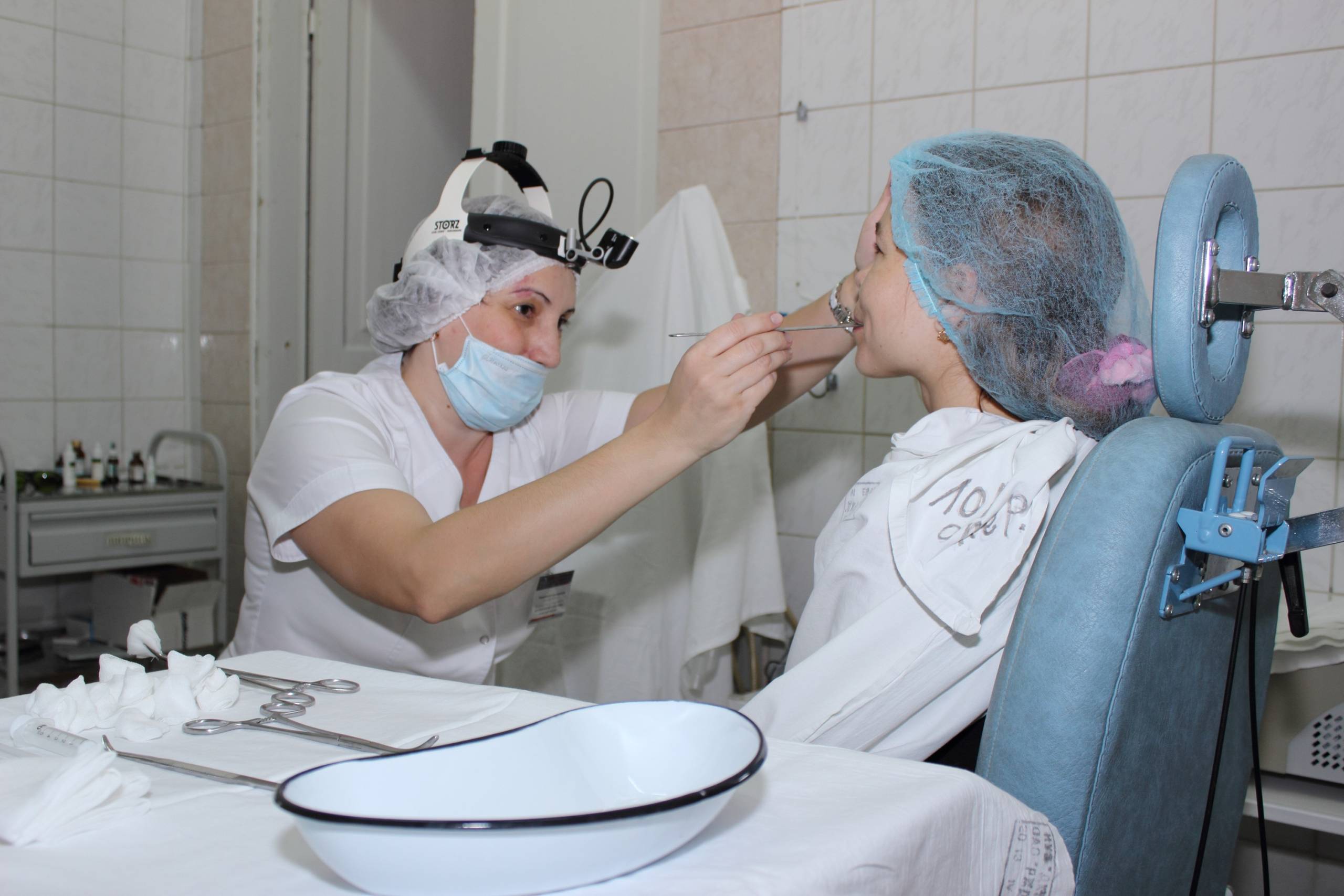 Тонзилэктомия.