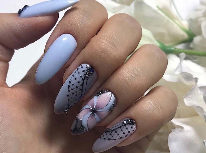 Новогодние идеи маникюра с красивым рисунком