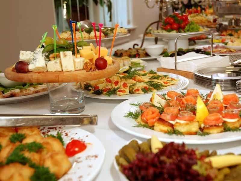 Праздничный стол