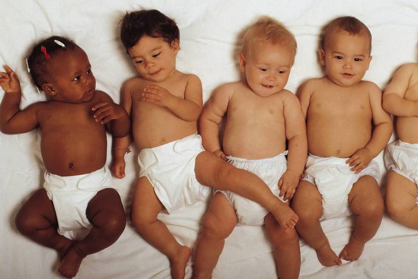 Памперс следует регулярно менять